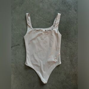 Aritzia Babaton contour squareneck bodysuit light grey medium